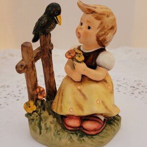 MINT IN BOX Vintage Hummel Goebel Figurine "Sing With Me", 405 West Germany